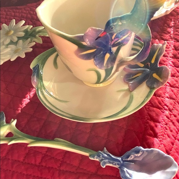 FRANZ Hummingbird Teacup, Saucer, Teaspoon Iris Original Box Perfect Condition! - Picture 3 of 4